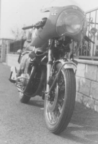 750 Honda Rouge vignette